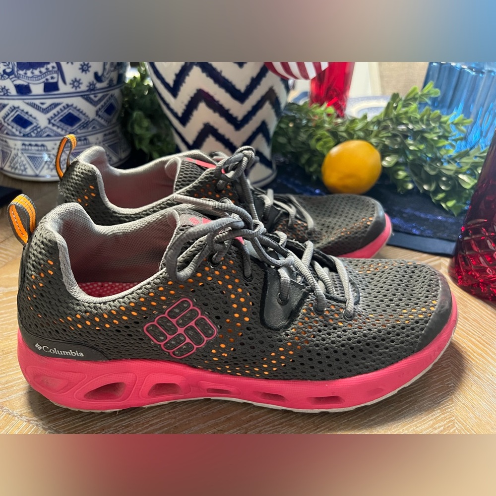 Columbia Women’s Size 11 Tennis Shoes